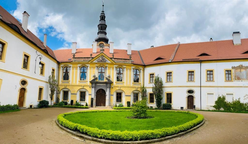 Apartmany Ivana Decin Buitenkant foto